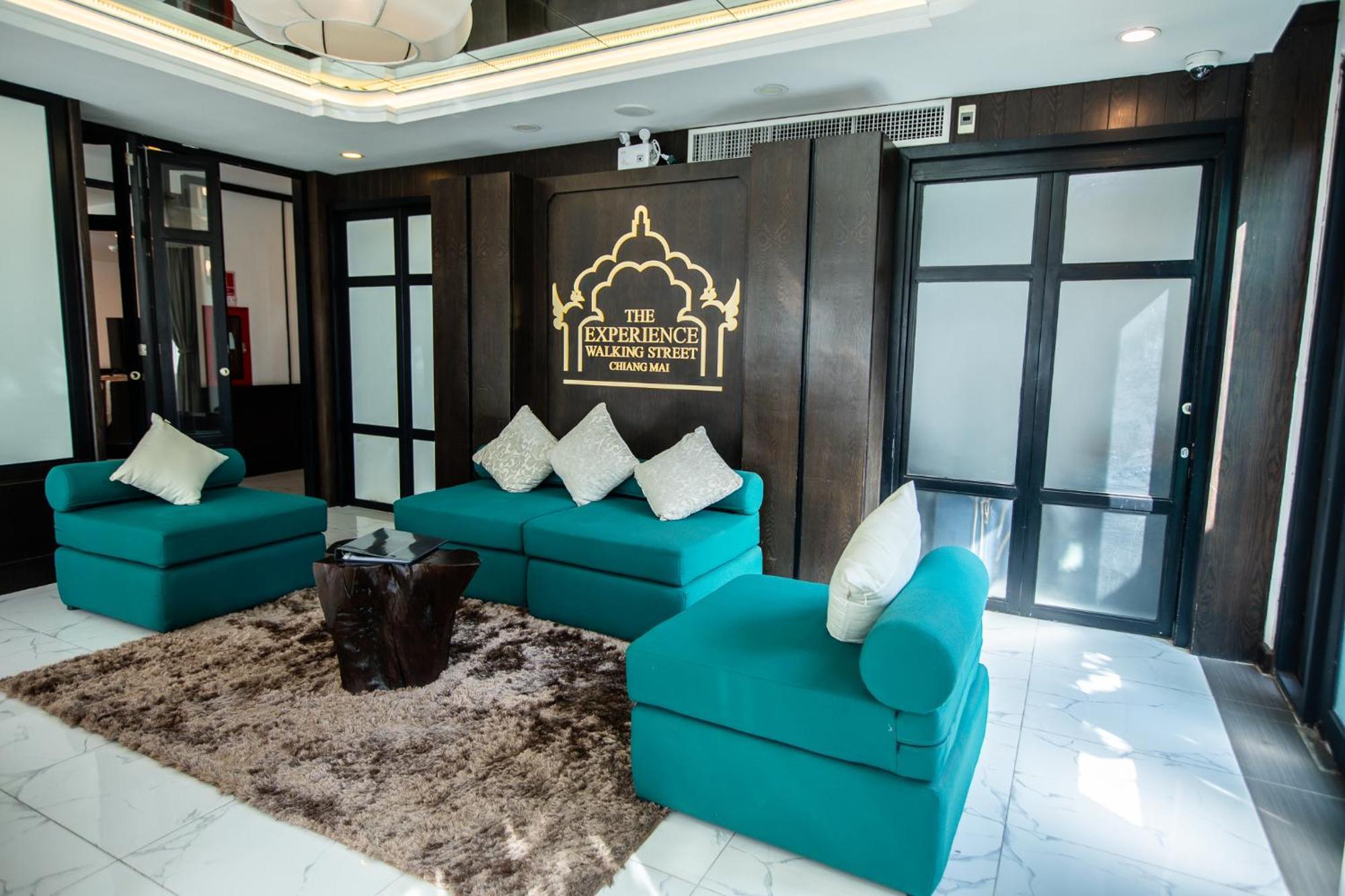 The Experience Walking Street Chiang Mai Hotel Exterior foto