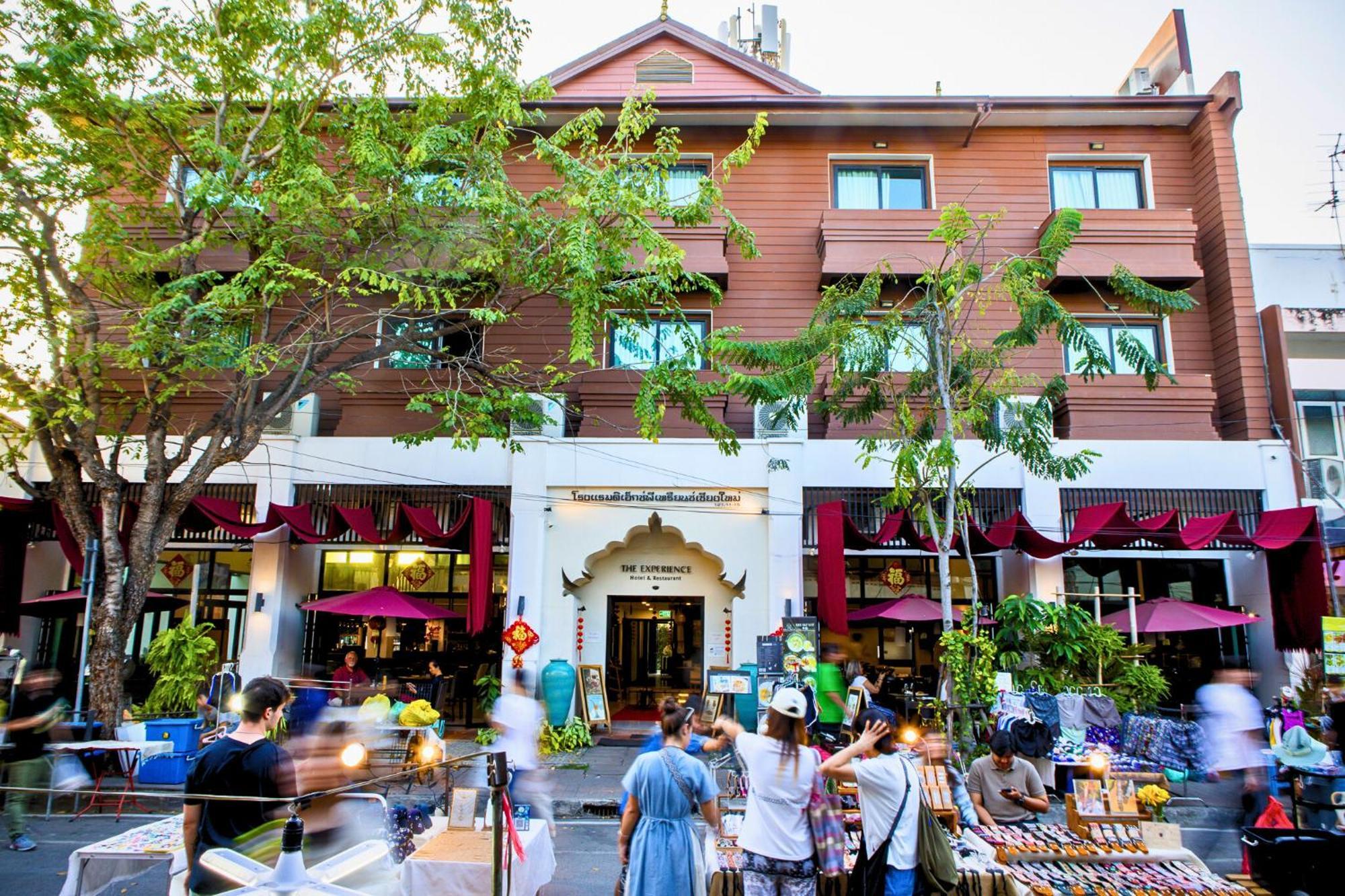 The Experience Walking Street Chiang Mai Hotel Exterior foto